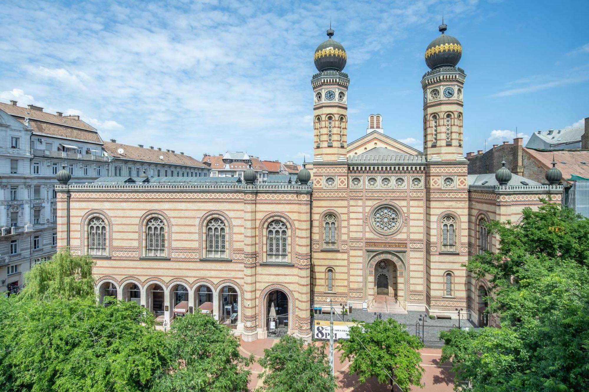 Ultra Central Luxury Budapest Exteriör bild