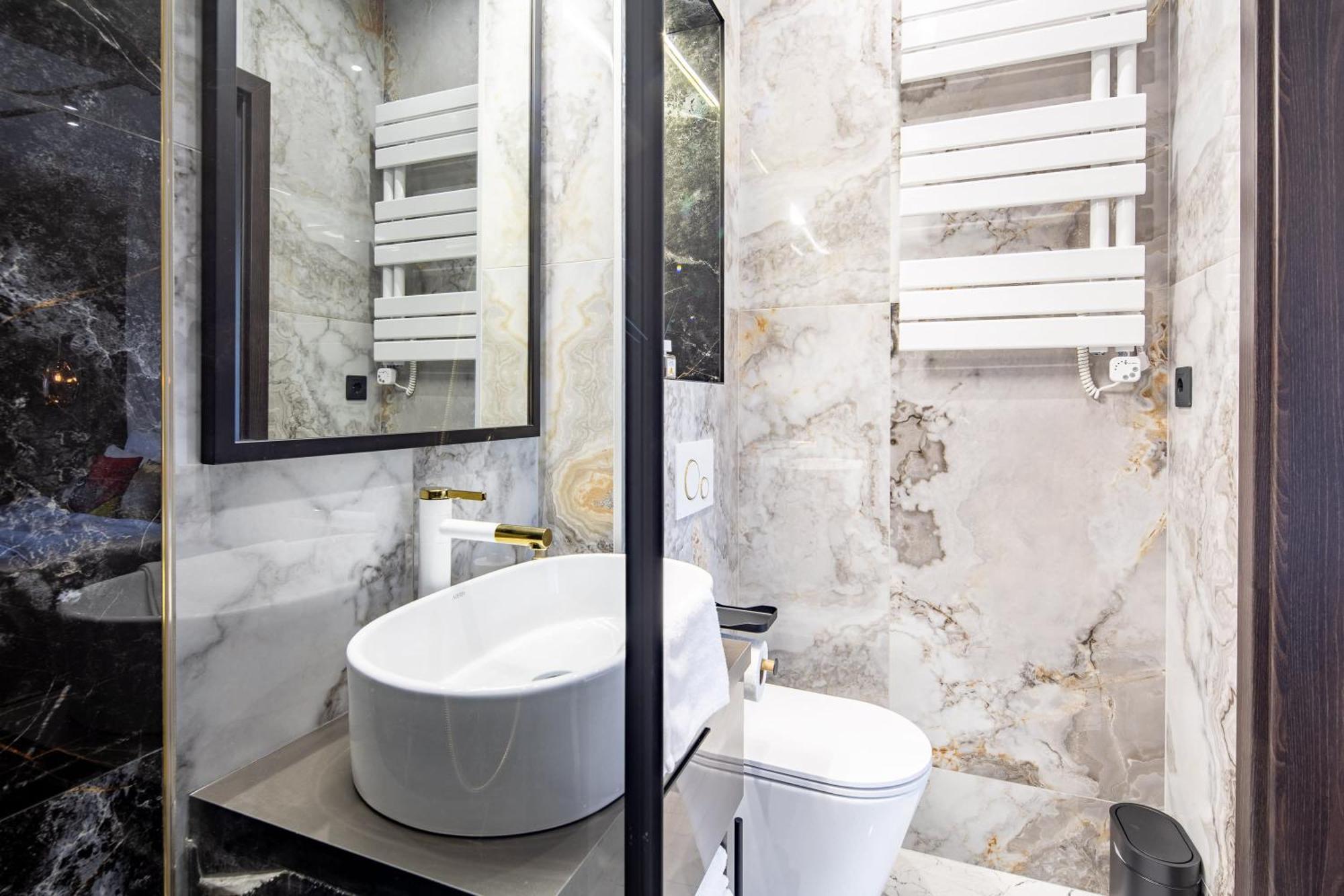 Ultra Central Luxury Budapest Exteriör bild